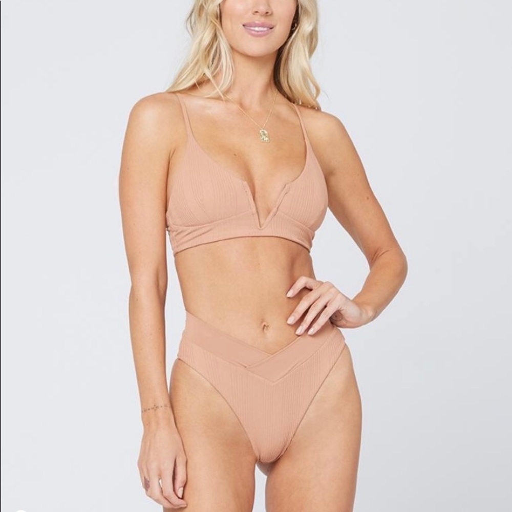 NWT L*SPACE Ribbed Siren top and Court bottom in putty